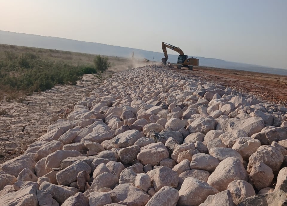 contracting , infrastructure