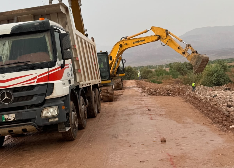 contracting , infrastructure