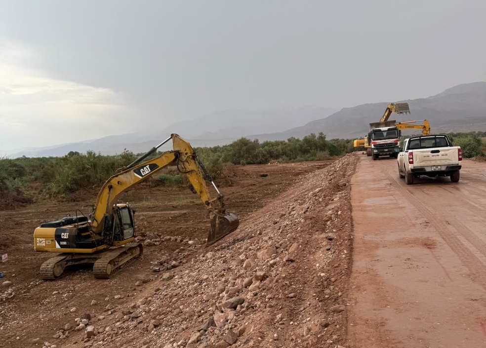 contracting , infrastructure